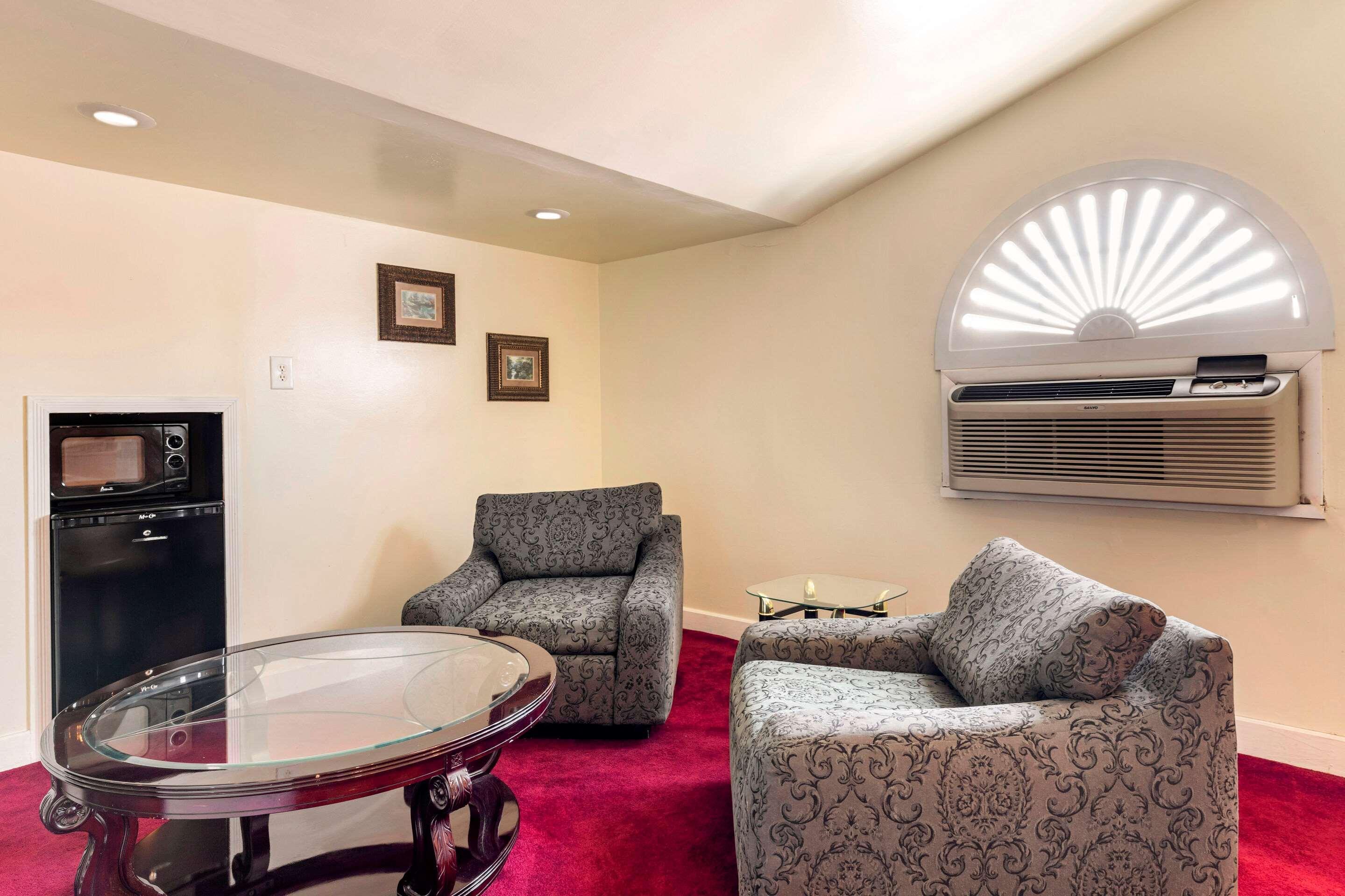 Econo Lodge Wichita Falls Downtown Luaran gambar