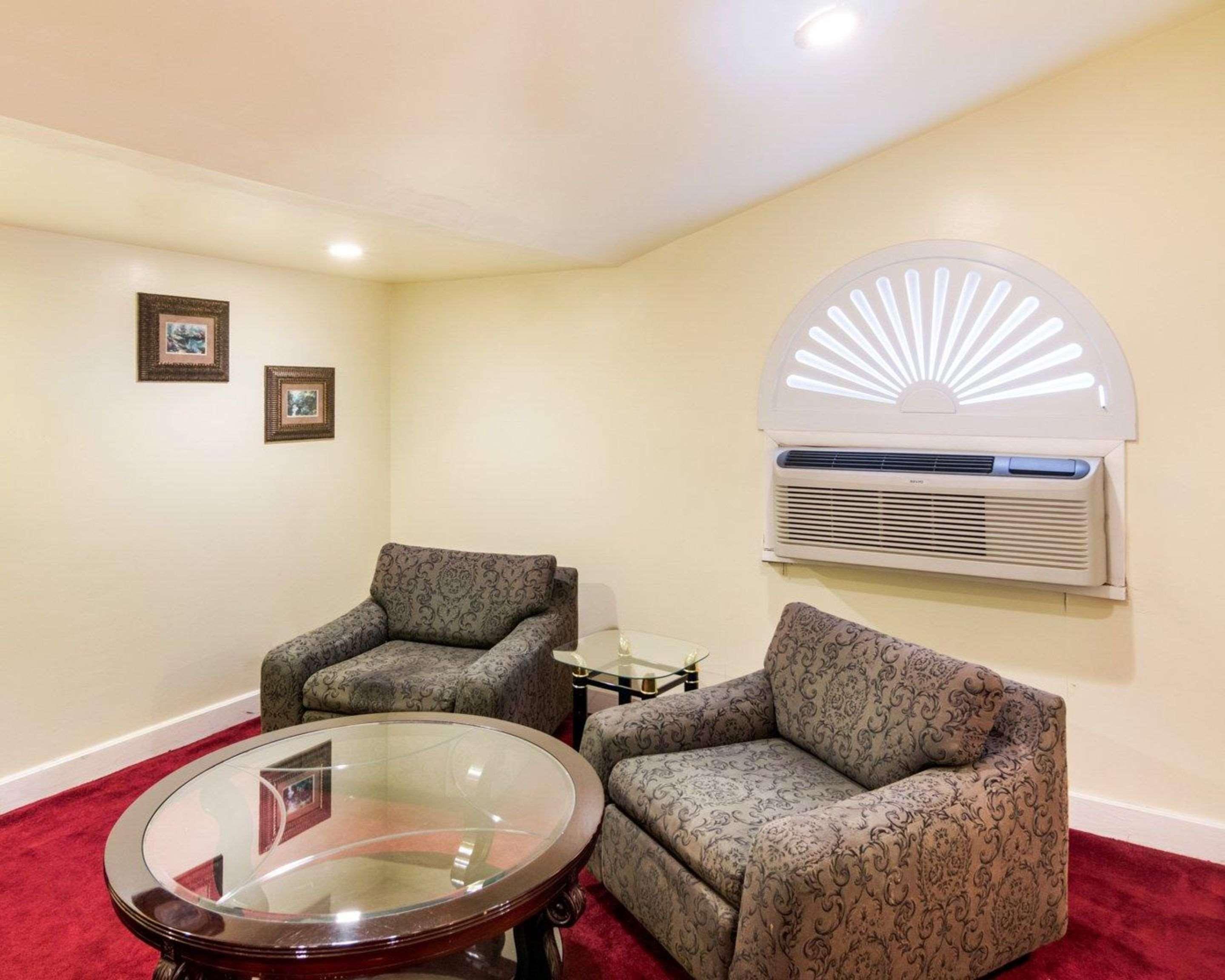 Econo Lodge Wichita Falls Downtown Luaran gambar